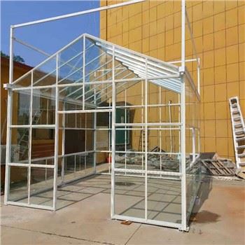 Mini zahradní skleněný skleník